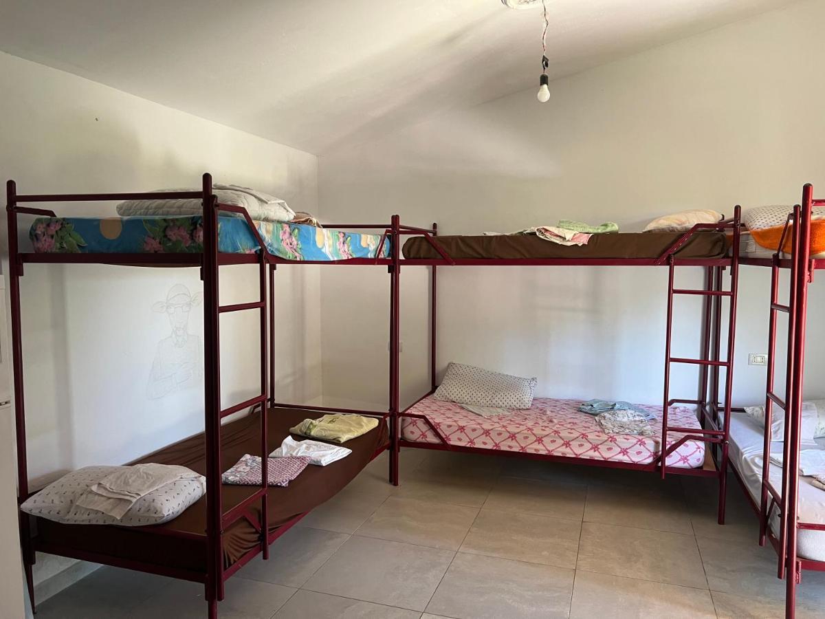 Elbasan Backpacker Hostel Екстер'єр фото