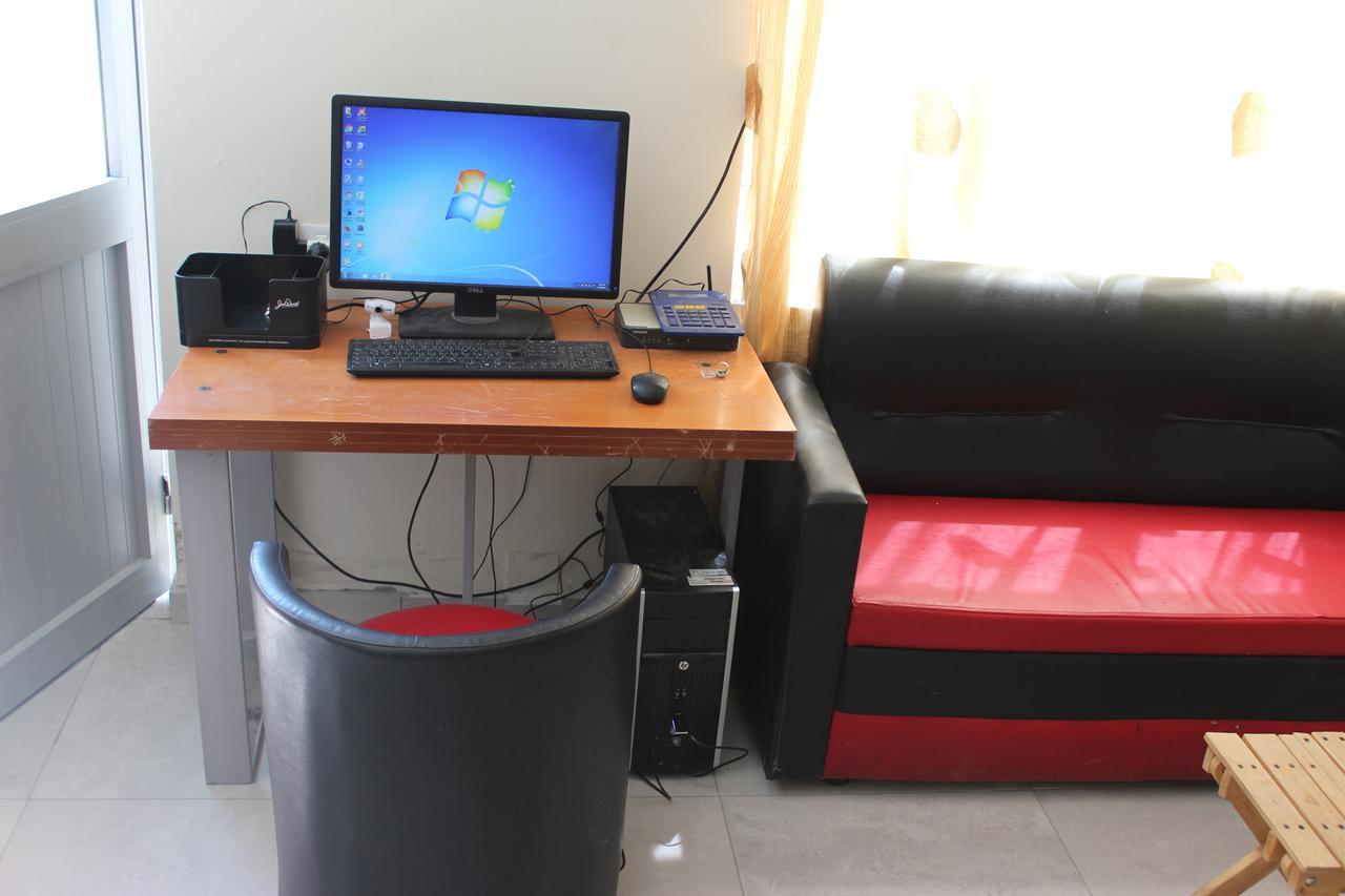 Elbasan Backpacker Hostel Екстер'єр фото