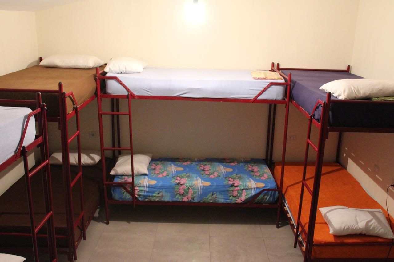 Elbasan Backpacker Hostel Екстер'єр фото