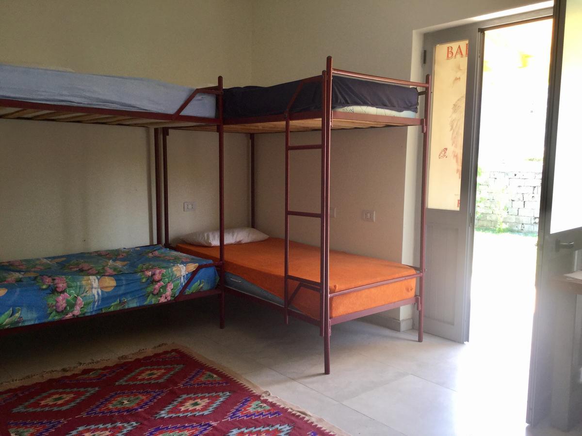 Elbasan Backpacker Hostel Екстер'єр фото