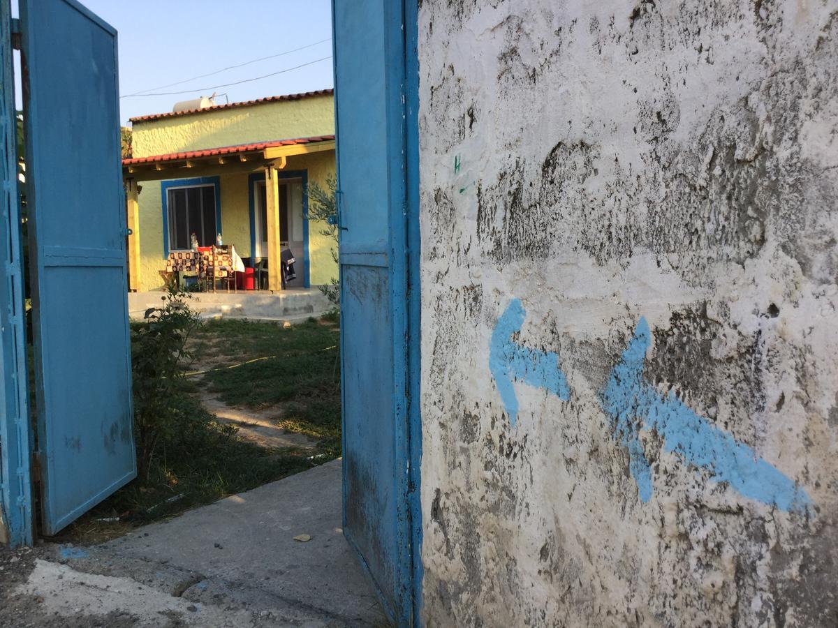 Elbasan Backpacker Hostel Екстер'єр фото